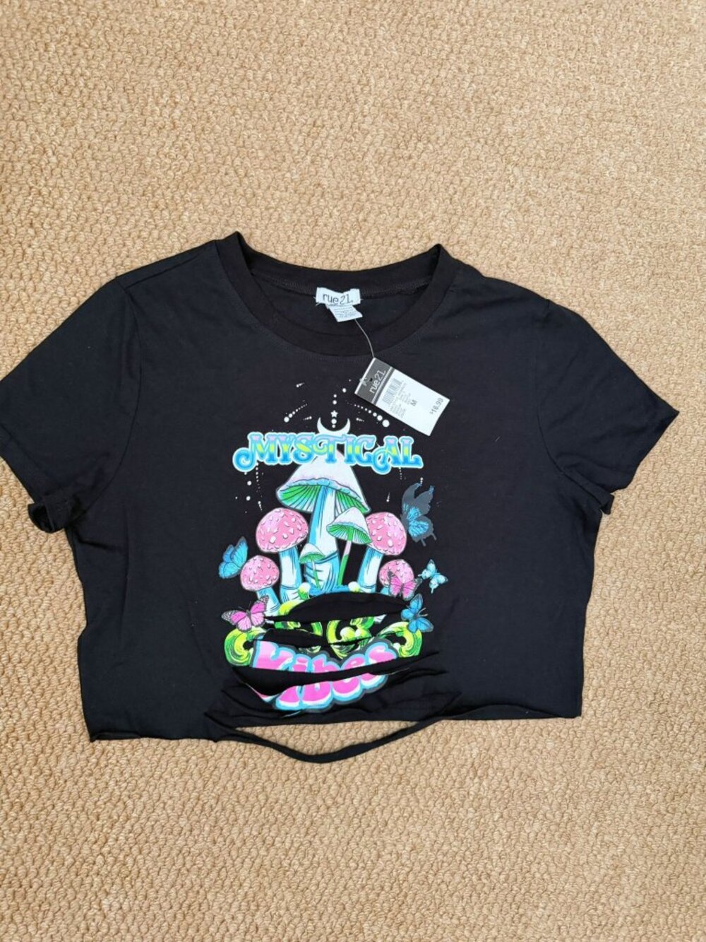 Rue21 Mystical Mushroom Distressed Crop Tee Size M NWT